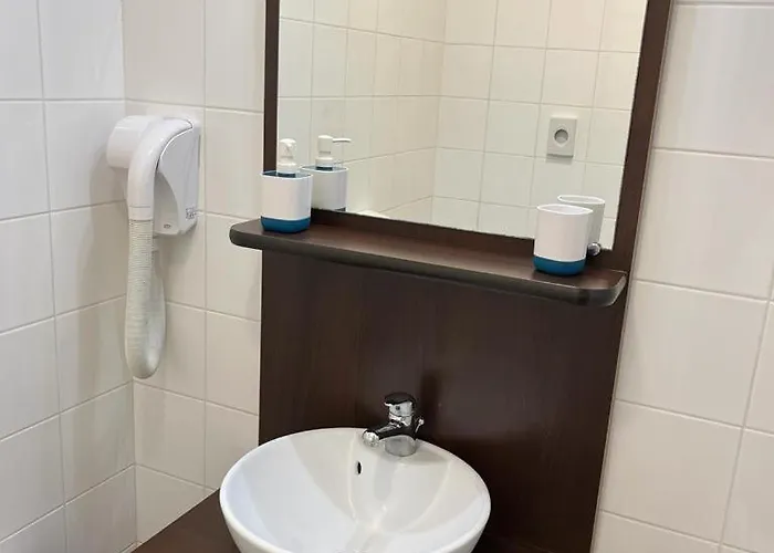 Peaceful In Apartment Idron